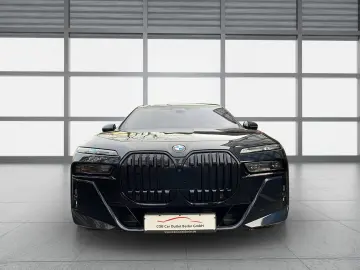 BMW 740 d xDrive M Sport Pro INDIV Theater TV