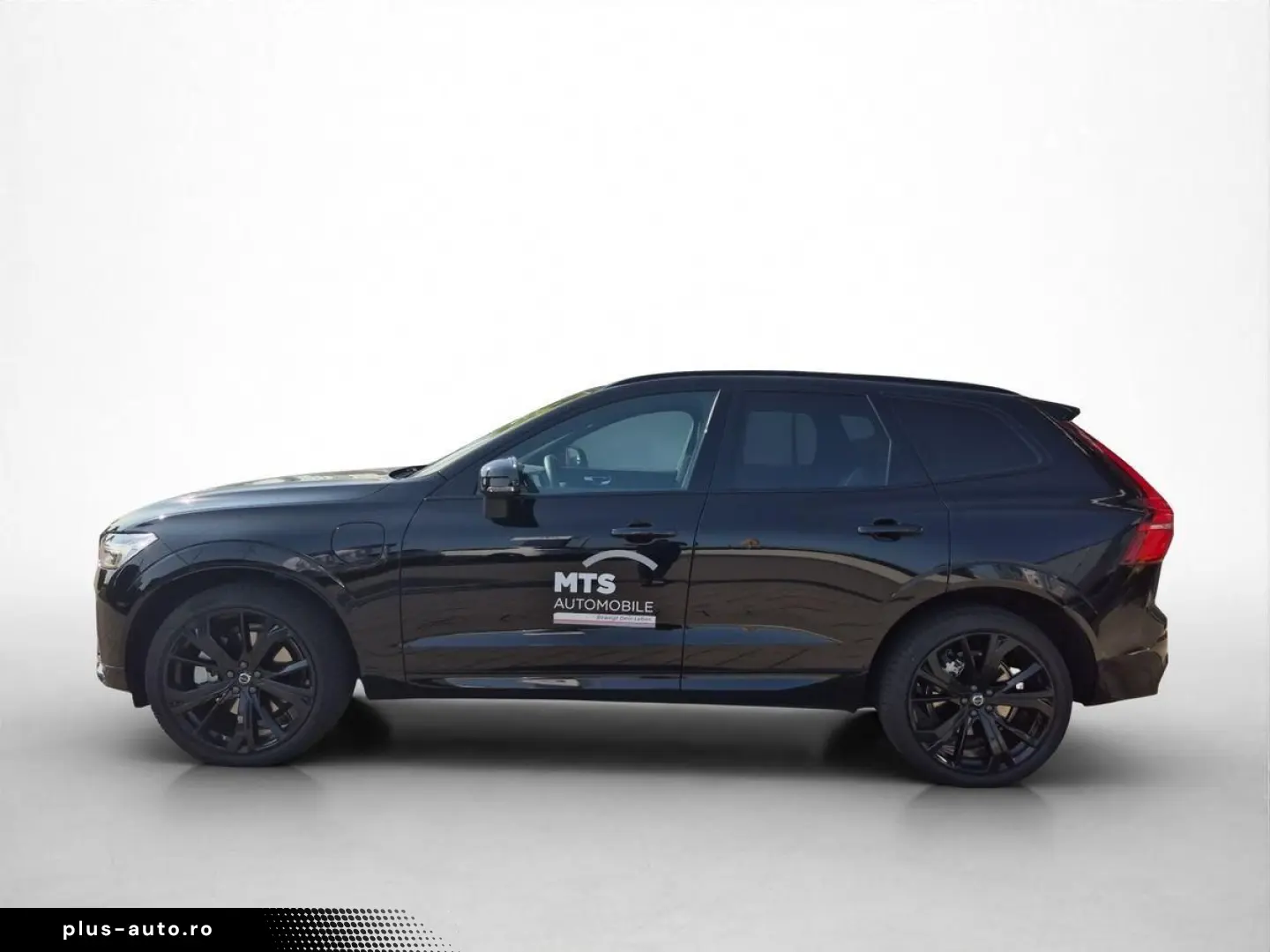 VOLVO XC60 T6 AWD Plus Black Edition HUD PANO H K 21