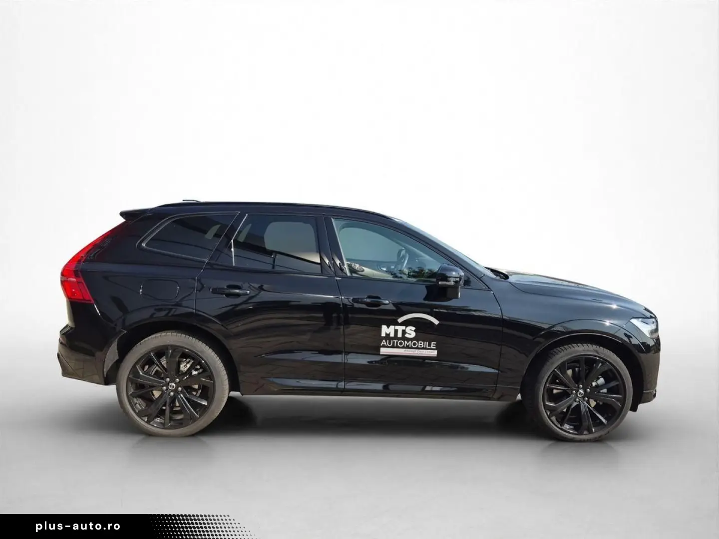 VOLVO XC60 T6 AWD Plus Black Edition HUD PANO H K 21