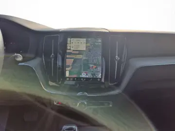 VOLVO XC60 T6 AWD Plus Black Edition HUD PANO H K 21