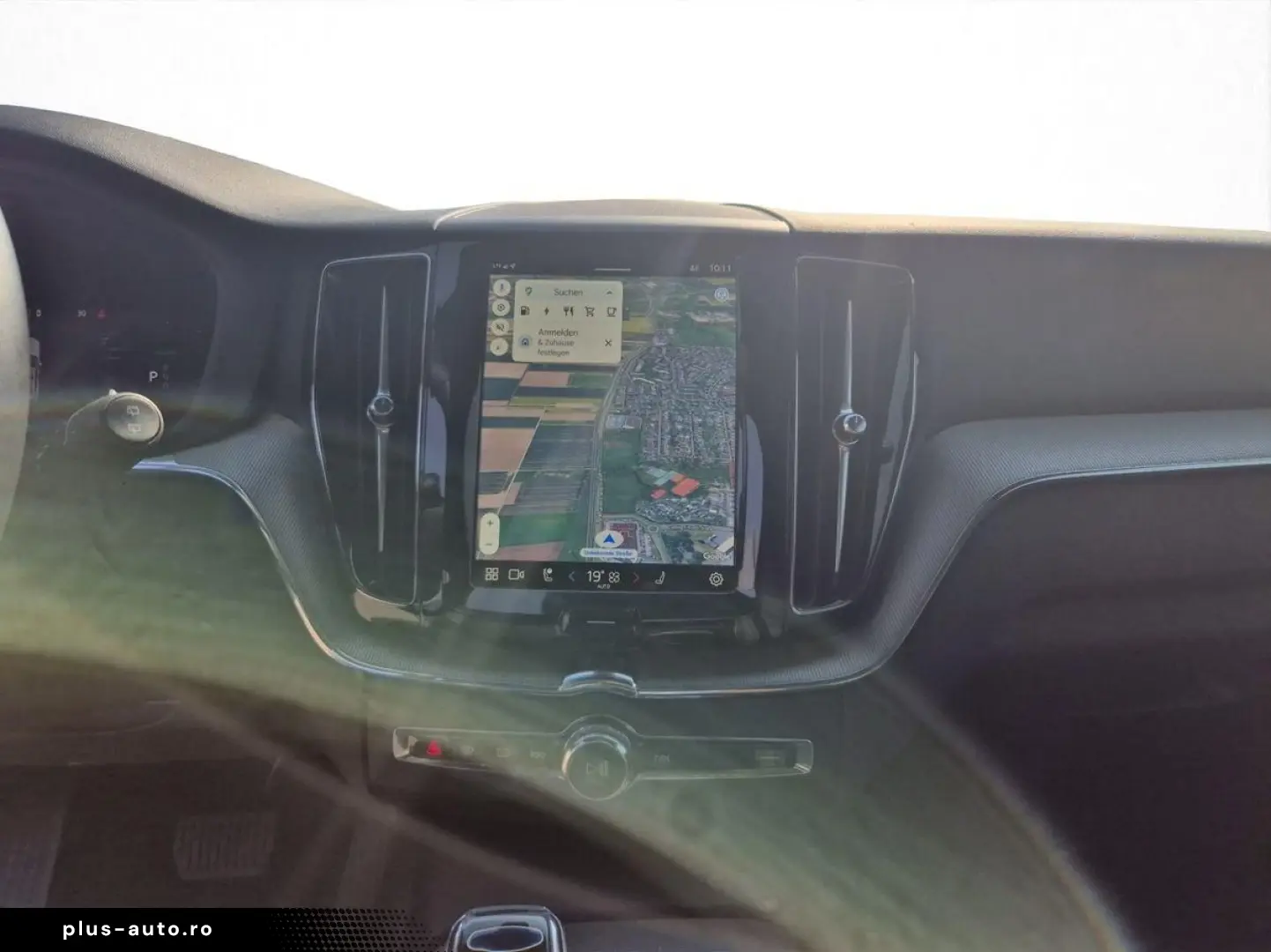 VOLVO XC60 T6 AWD Plus Black Edition HUD PANO H K 21