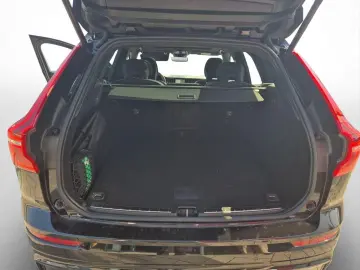 VOLVO XC60 T6 AWD Plus Black Edition HUD PANO H K 21