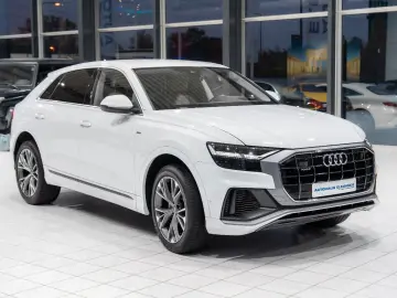 AUDI Q8 TFSI quattro S-LINE LEDER B O HEAD-UP LED