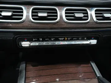 MERCEDES-BENZ GLE 450 4M AMG NIGHT DESIGNO AIRMATIC PANO