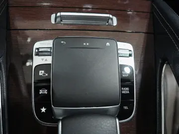 MERCEDES-BENZ GLE 450 4M AMG NIGHT DESIGNO AIRMATIC PANO