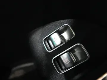 MERCEDES-BENZ GLE 450 4M AMG NIGHT DESIGNO AIRMATIC PANO