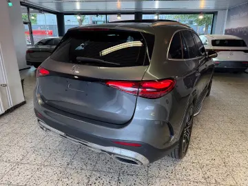 MERCEDES-BENZ GLC 300 4Ma AMG NAVI LED DISTR HUD MEMORY