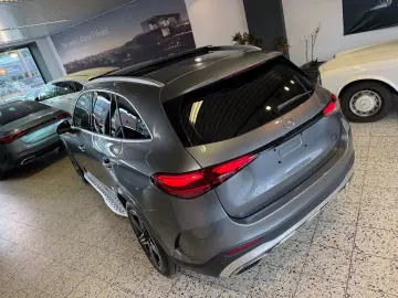MERCEDES-BENZ GLC 300 4Ma AMG NAVI LED DISTR HUD MEMORY