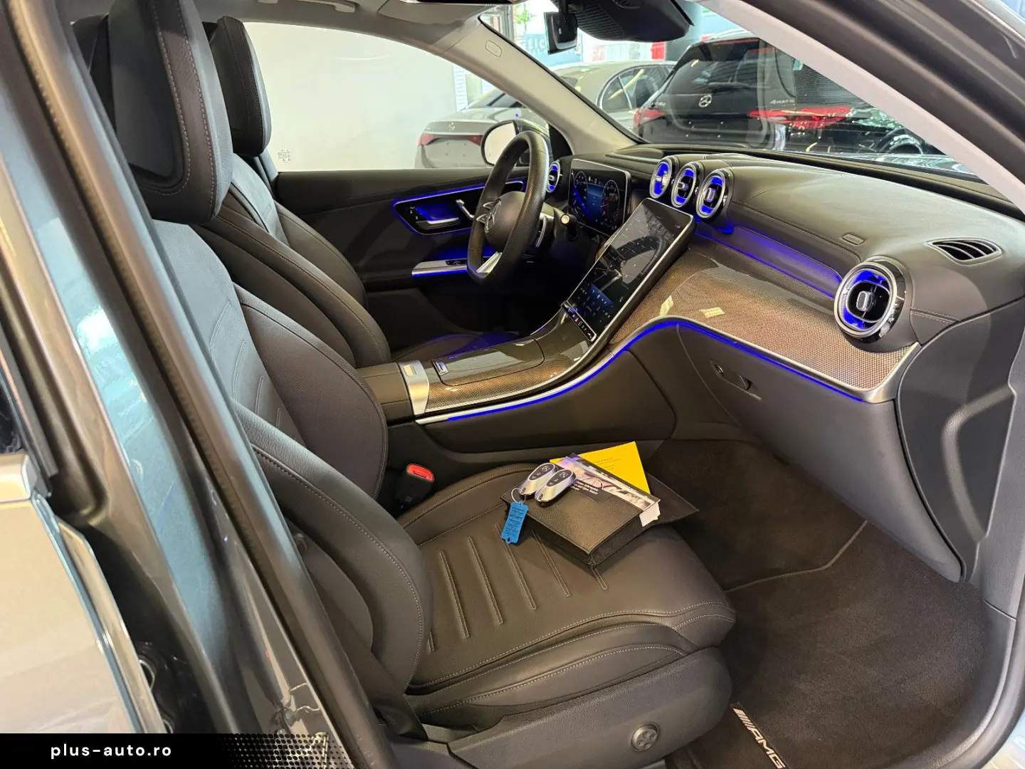 MERCEDES-BENZ GLC 300 4Ma AMG NAVI LED DISTR HUD MEMORY