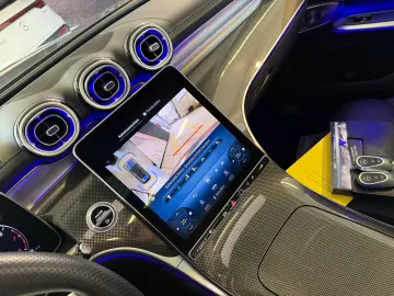 MERCEDES-BENZ GLC 300 4Ma AMG NAVI LED DISTR HUD MEMORY