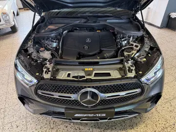 MERCEDES-BENZ GLC 300 4Ma AMG NAVI LED DISTR HUD MEMORY
