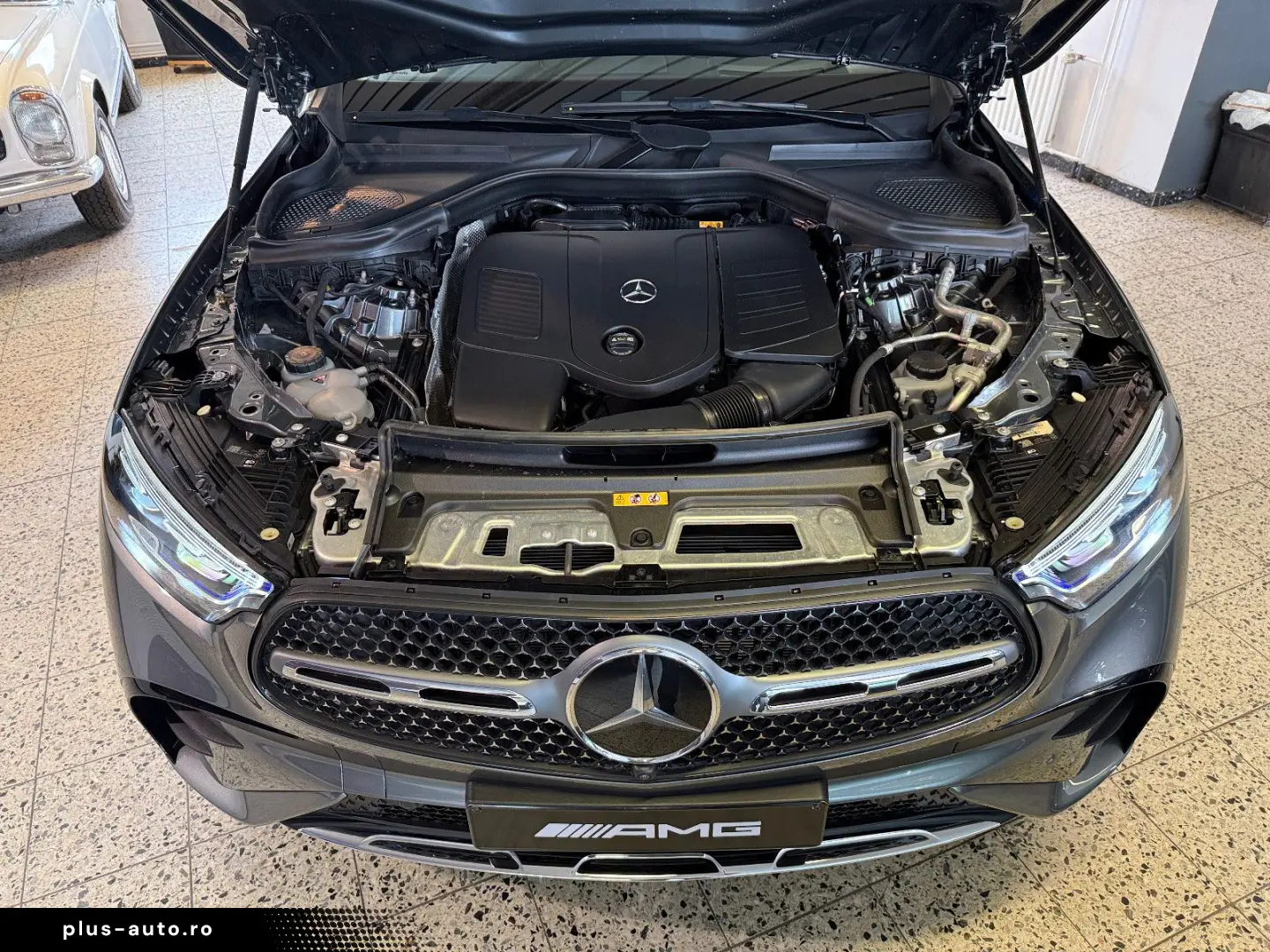 MERCEDES-BENZ GLC 300 4Ma AMG NAVI LED DISTR HUD MEMORY