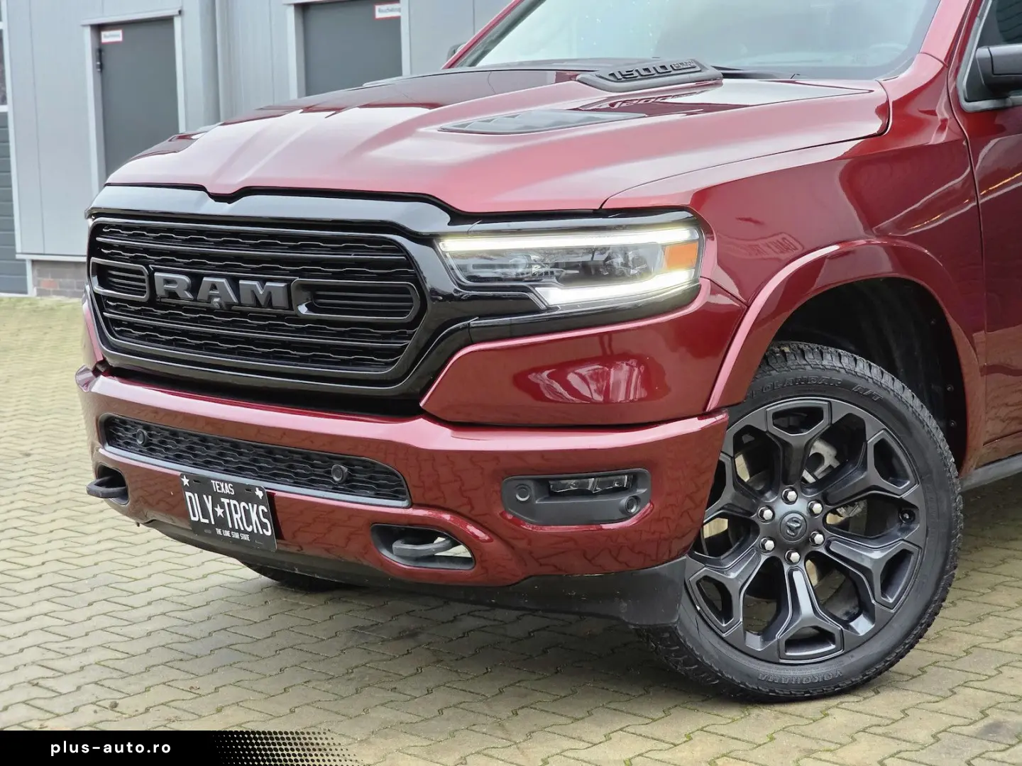 DODGE RAM 1500 5.7 4x4 Limited LED HUD ACC H&K LPG