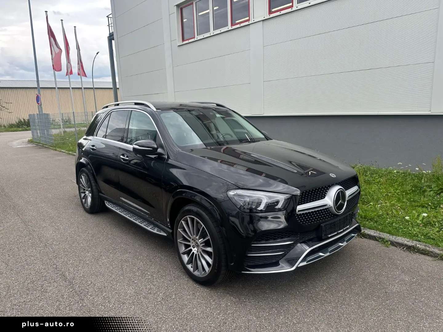 MERCEDES-BENZ GLE 350d 4M AMG PAN DISTR BURM HUD SOFTC 21