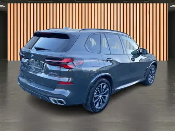 BMW X5 M60 i xDrive SkyLounge
