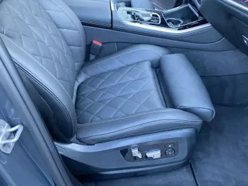 BMW X5 M60 i xDrive SkyLounge