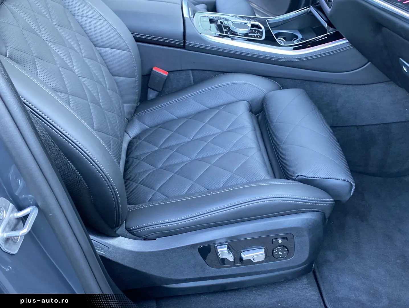 BMW X5 M60 i xDrive SkyLounge