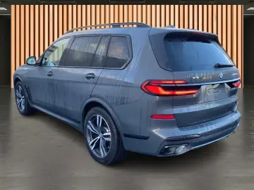 BMW X7 M60  M SportPro SkyLounge H&K
