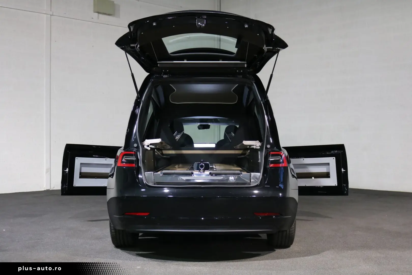 TESLA Hearse 3 Bestattungswagen Leichenwagen
