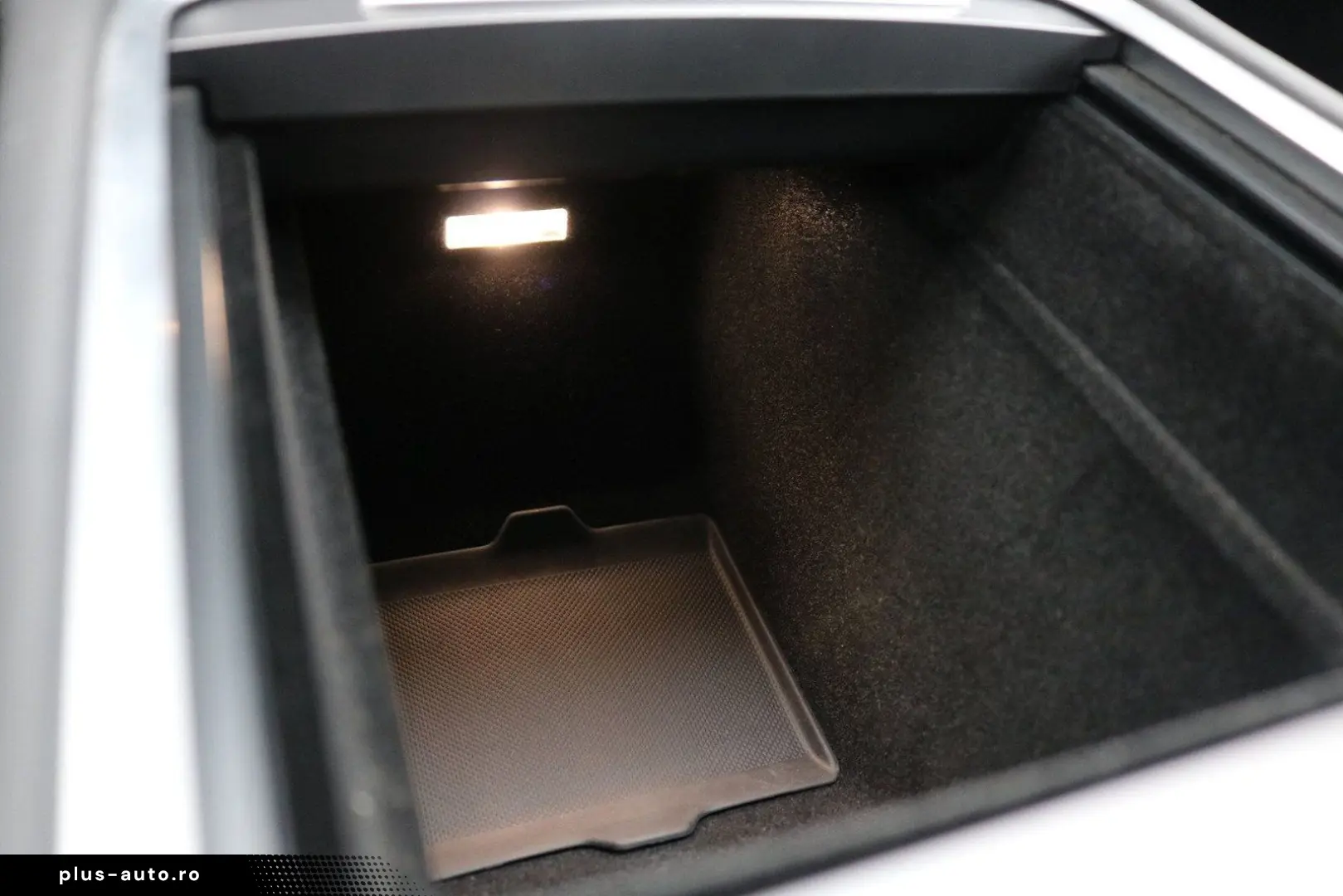 TESLA Hearse 3 Bestattungswagen Leichenwagen