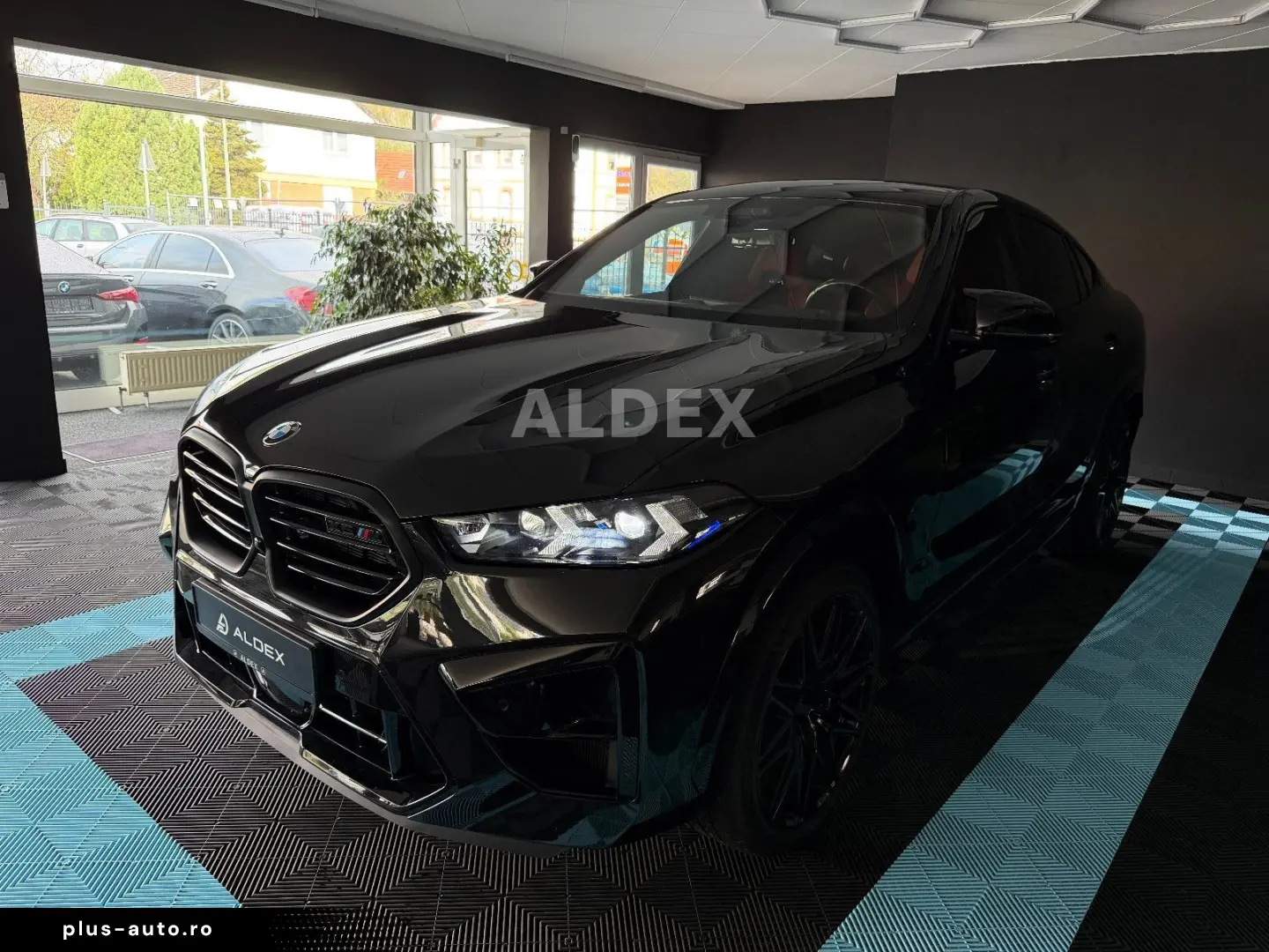 BMW X6 M Comp B&W SKYLOUNGE CARBON MASSAGE SOFT KEY