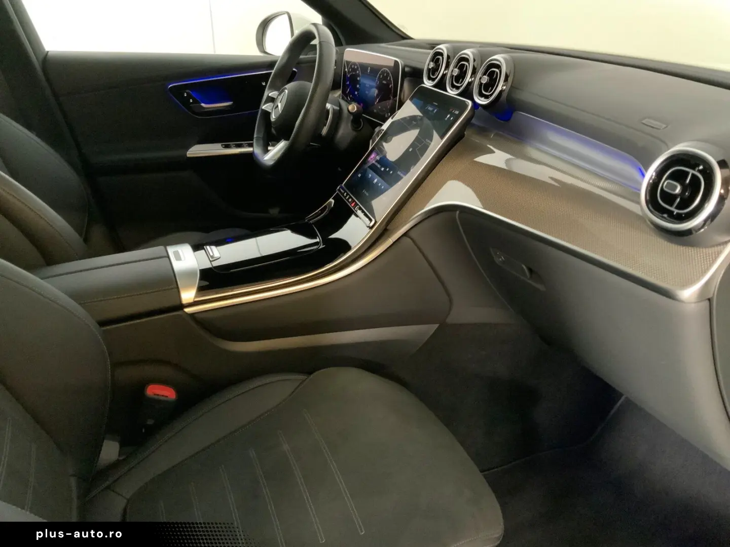 MERCEDES-BENZ GLC 200 4M Coupé AMG Pano Standh Burm HUD AHK