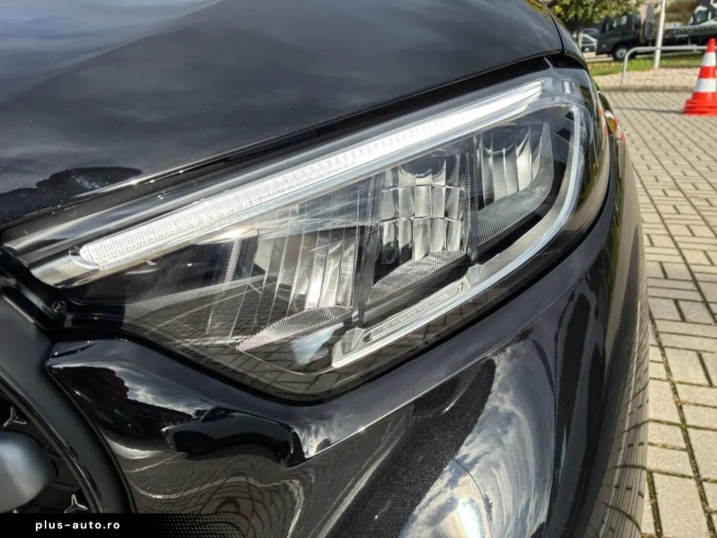 MERCEDES-BENZ GLC 300 d 4MATIC Coupé AMG AHK Pano Easy-P 360