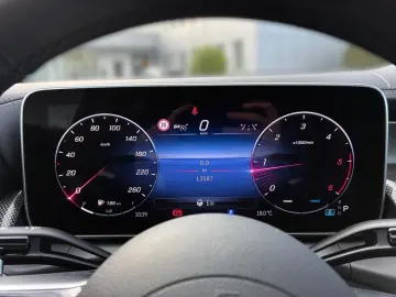 MERCEDES-BENZ GLC 300 d 4MATIC Coupé AMG AHK Pano Easy-P 360