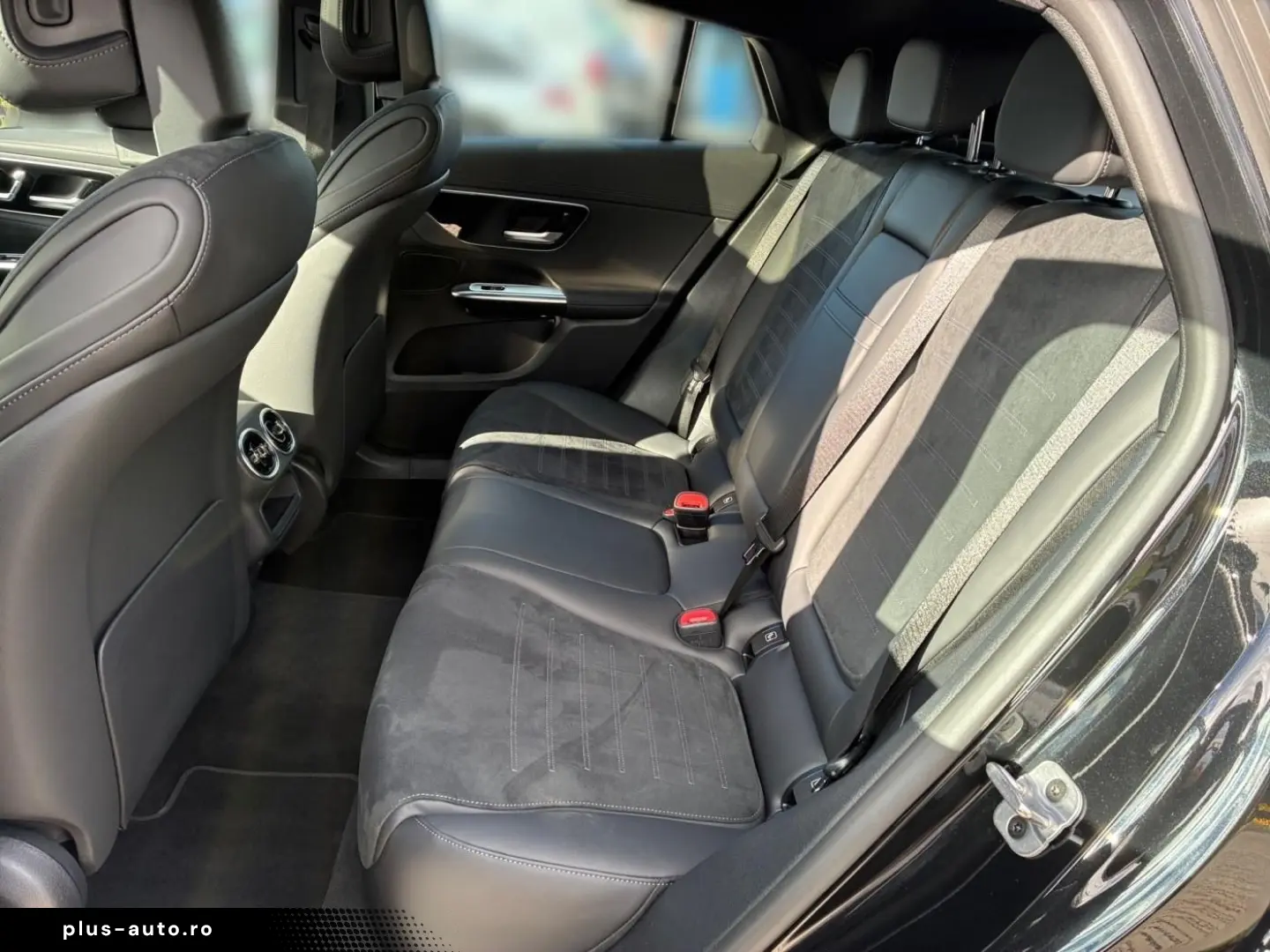 MERCEDES-BENZ GLC 300 d 4MATIC Coupé AMG AHK Pano Easy-P 360