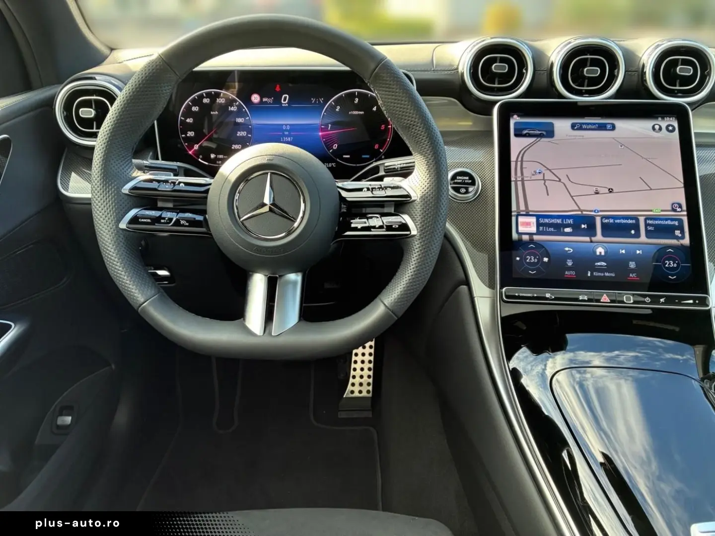 MERCEDES-BENZ GLC 300 d 4MATIC Coupé AMG AHK Pano Easy-P 360