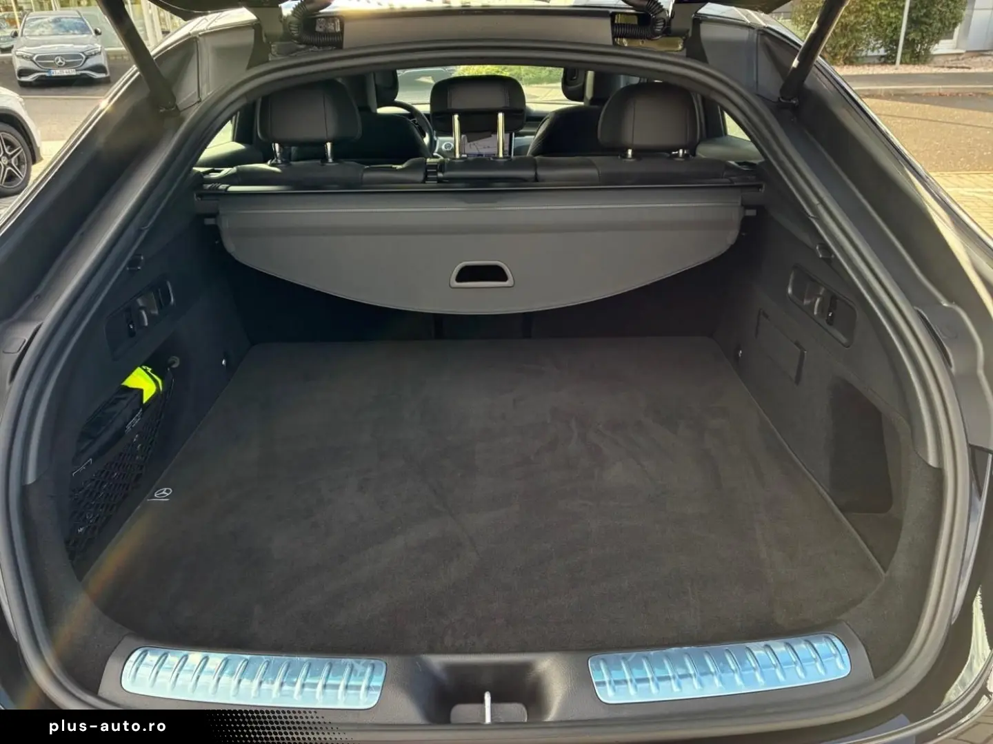 MERCEDES-BENZ GLC 300 d 4MATIC Coupé AMG AHK Pano Easy-P 360