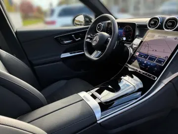 MERCEDES-BENZ GLC 300 d 4MATIC Coupé AMG AHK Pano Easy-P 360