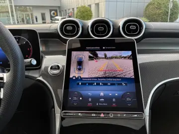 MERCEDES-BENZ GLC 300 d 4MATIC Coupé AMG AHK Pano Easy-P 360