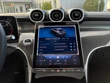 MERCEDES-BENZ GLC 300 d 4MATIC Coupé AMG AHK Pano Easy-P 360