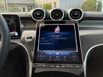 MERCEDES-BENZ GLC 300 d 4MATIC Coupé AMG AHK Pano Easy-P 360