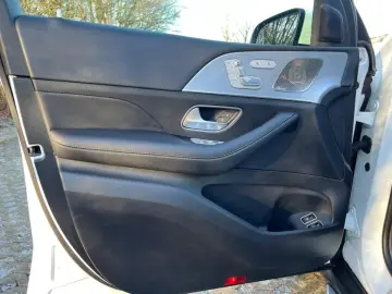 MERCEDES-BENZ GLE 400 e 4M AMG Pano