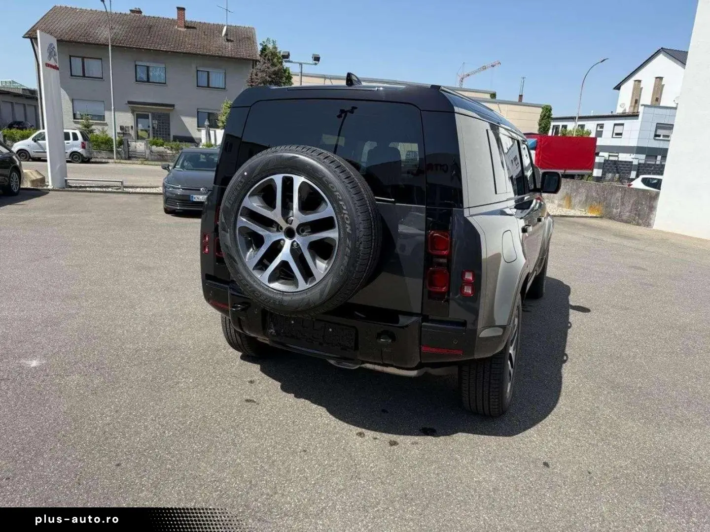 LAND ROVER Defender 110 D300 X-Dynamic HSE 7 Sitz BLACKPACK