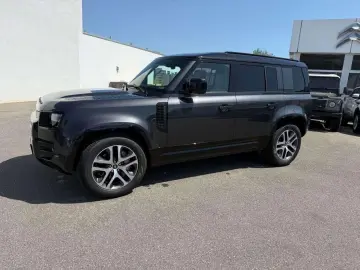 LAND ROVER Defender 110 D300 X-Dynamic HSE 7 Sitz BLACKPACK