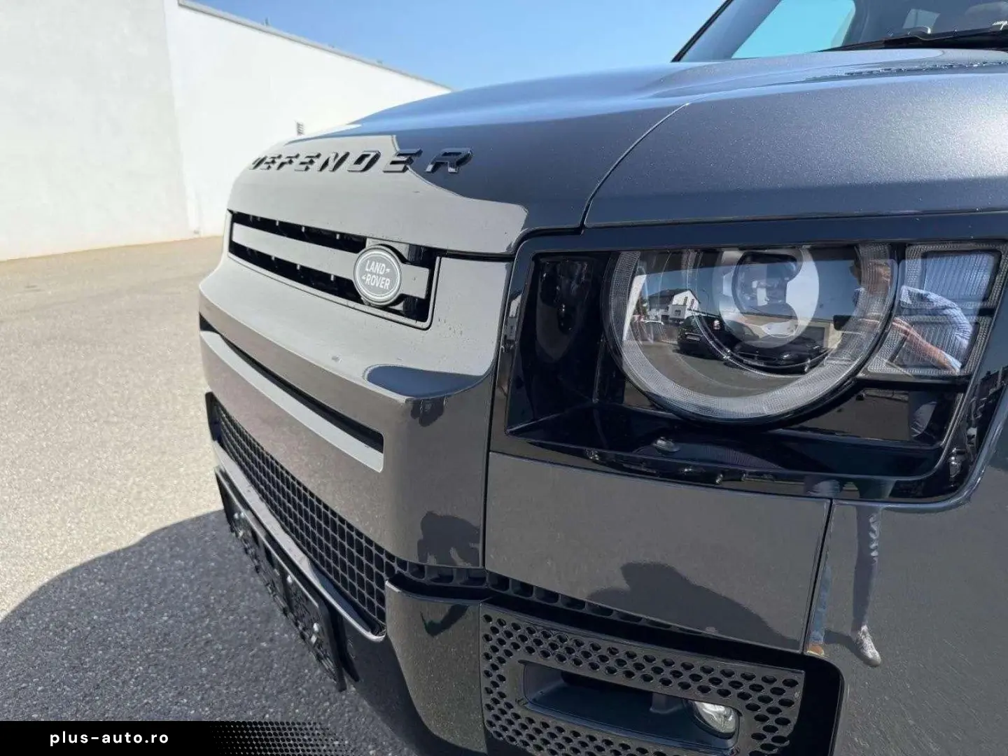 LAND ROVER Defender 110 D300 X-Dynamic HSE 7 Sitz BLACKPACK