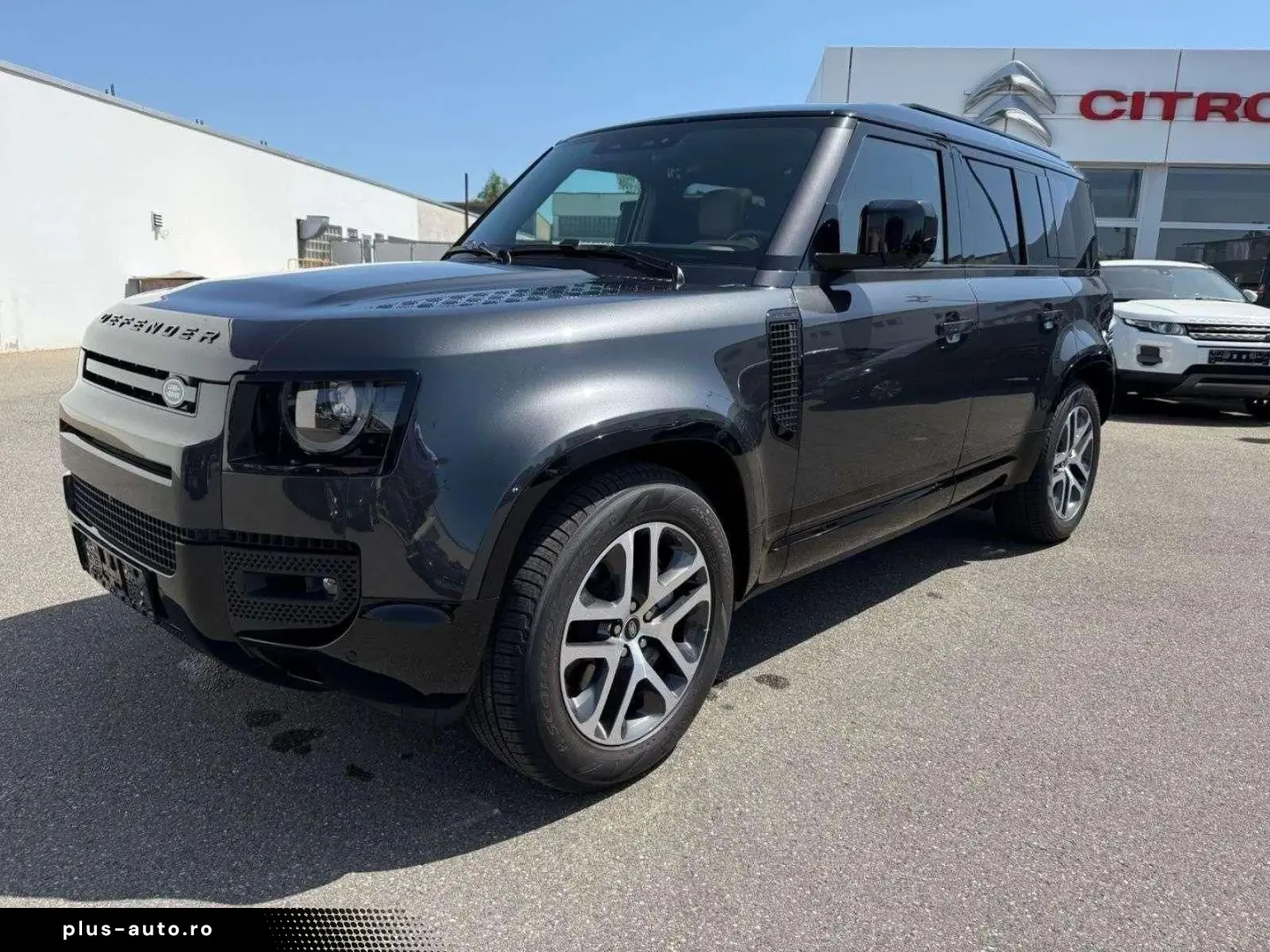 LAND ROVER Defender 110 D300 X-Dynamic HSE 7 Sitz BLACKPACK