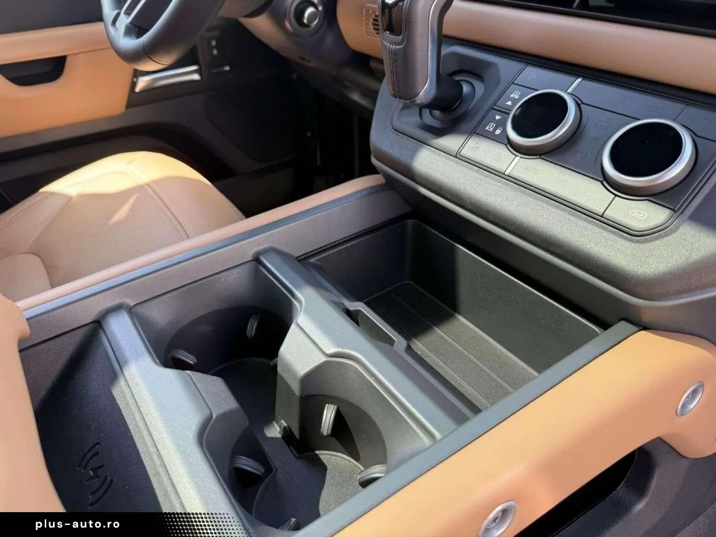 LAND ROVER Defender 110 D300 X-Dynamic HSE 7 Sitz BLACKPACK