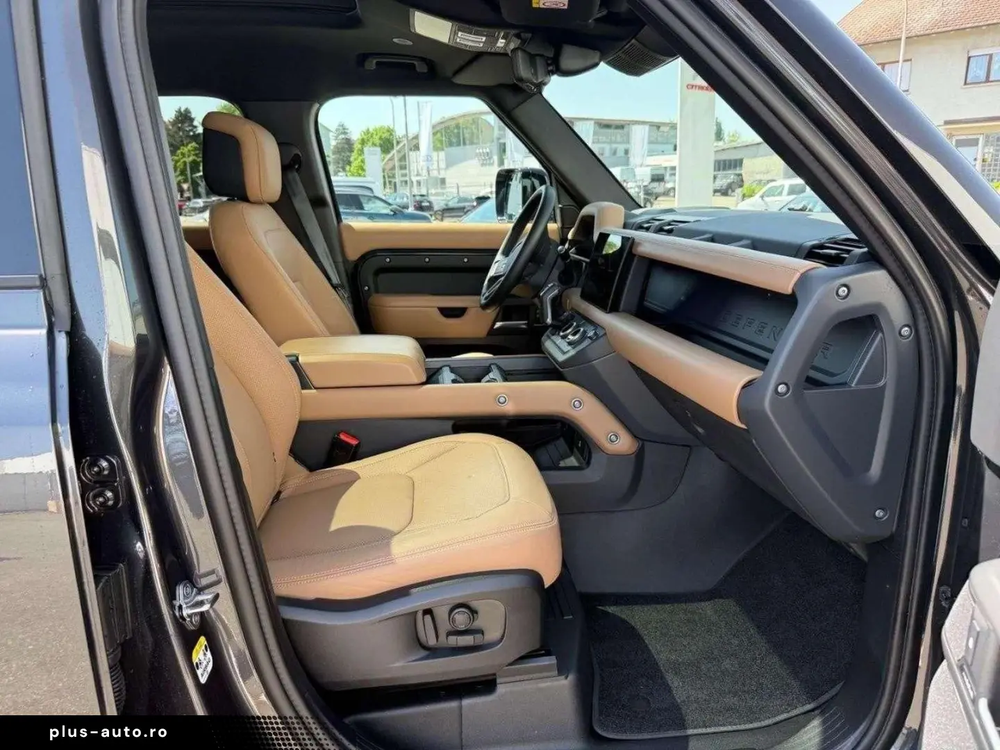 LAND ROVER Defender 110 D300 X-Dynamic HSE 7 Sitz BLACKPACK