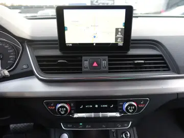 AUDI Q5 2.0 TFSI e quattro S-Line Aut.LED APP DAB NAV