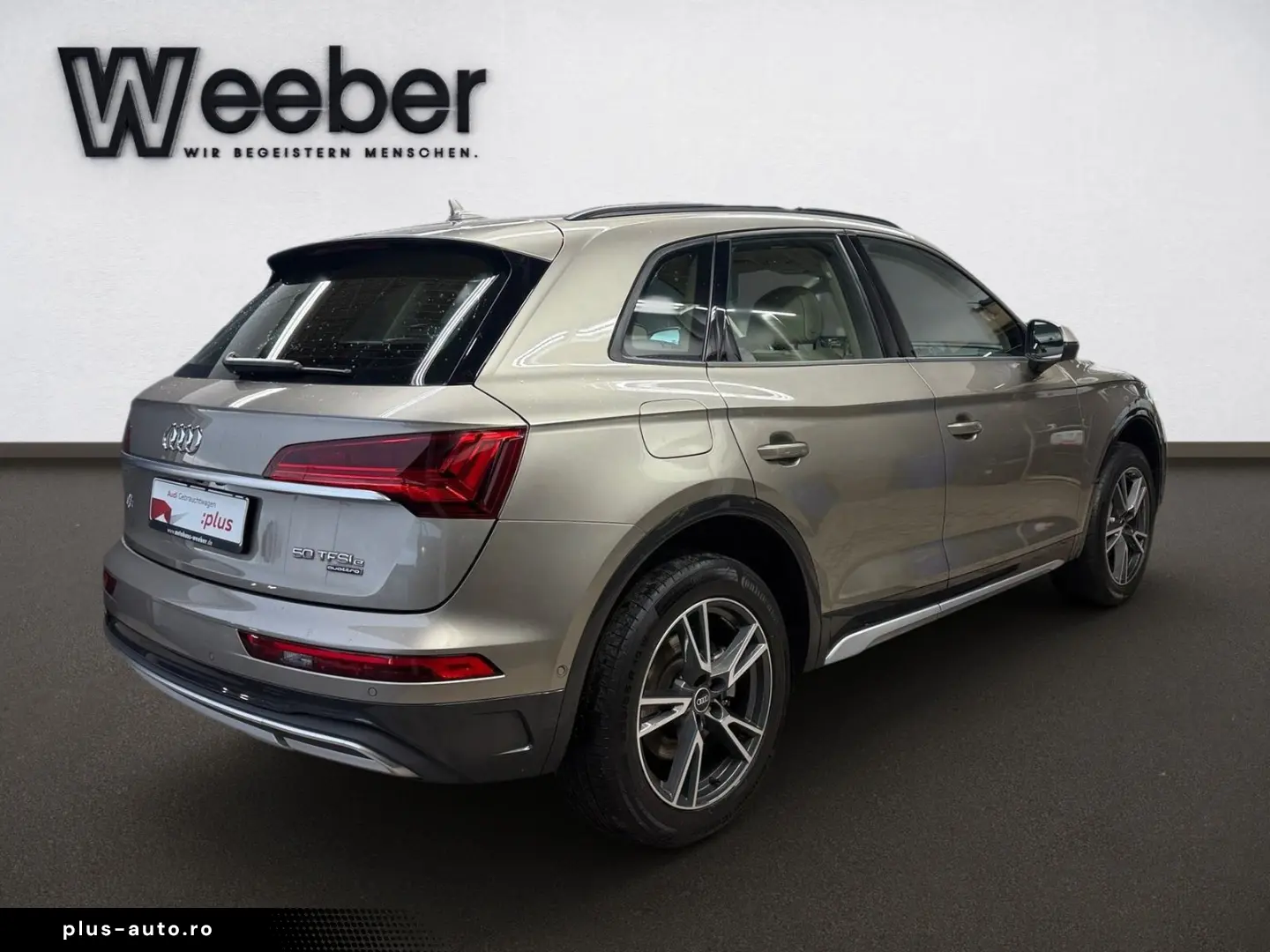 AUDI Q5 quattro HYBRID