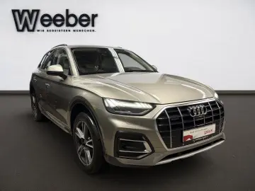 AUDI Q5 quattro HYBRID