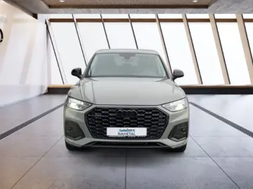 AUDI Q5 quattro
