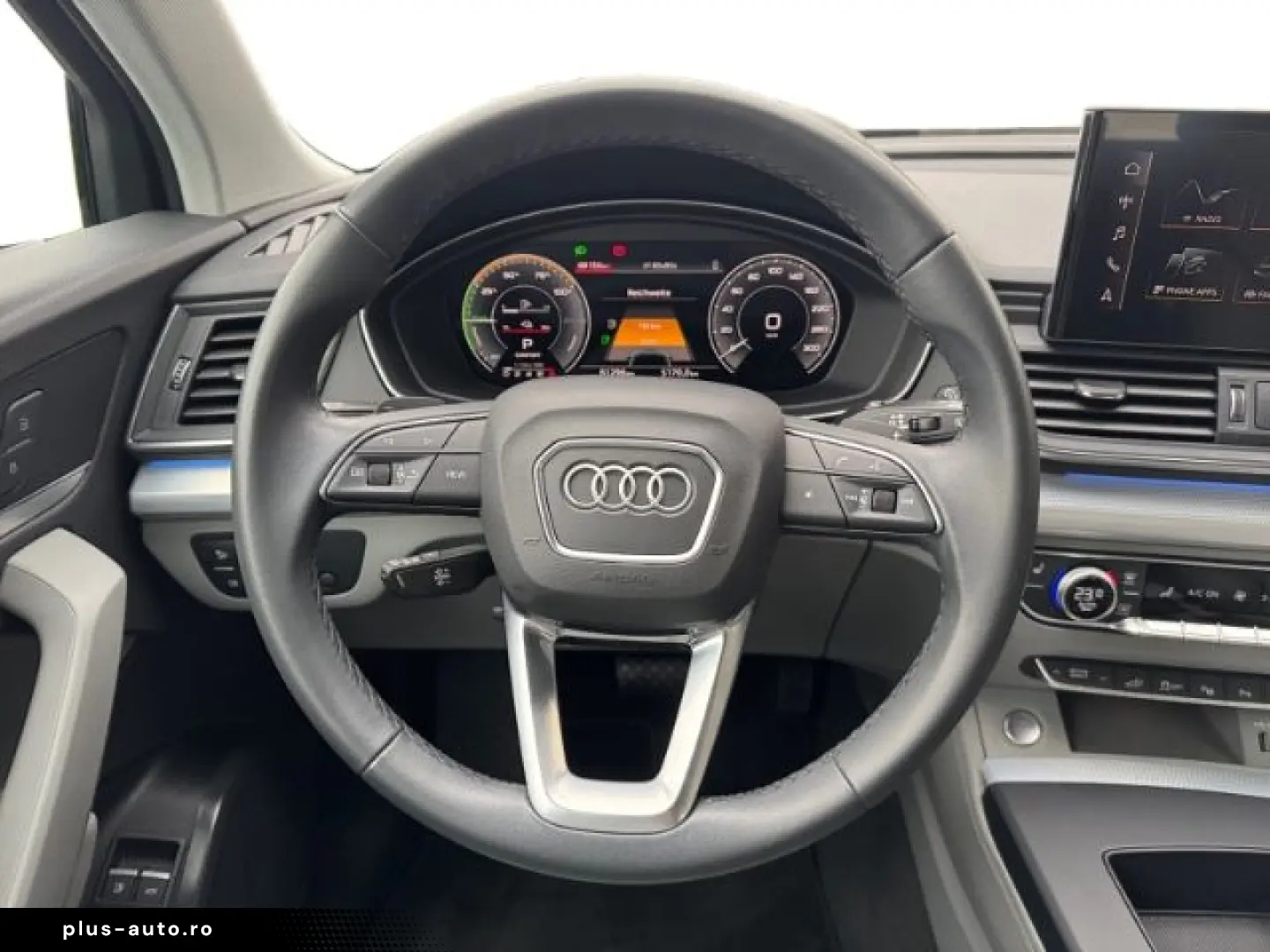 AUDI Q5 quattro