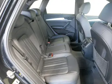 AUDI Q5 40 TDI quattro S tronic advanced