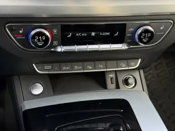 AUDI Q5 40 TDI Q 2x S LINE