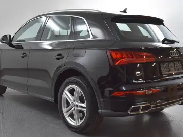 AUDI Q5 55 TFSIe Quatt Sport S LINE NAVI LED ACC